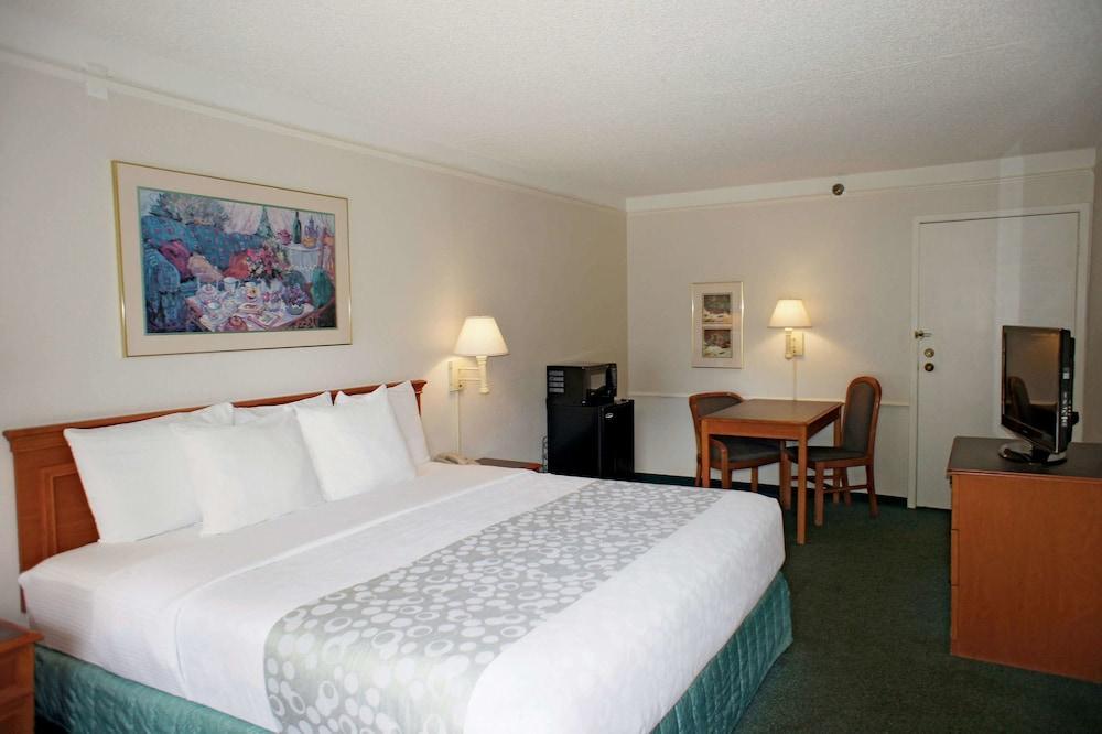 La Quinta Inn By Wyndham Tampa Bay Pinellas Park Clearwater Екстериор снимка