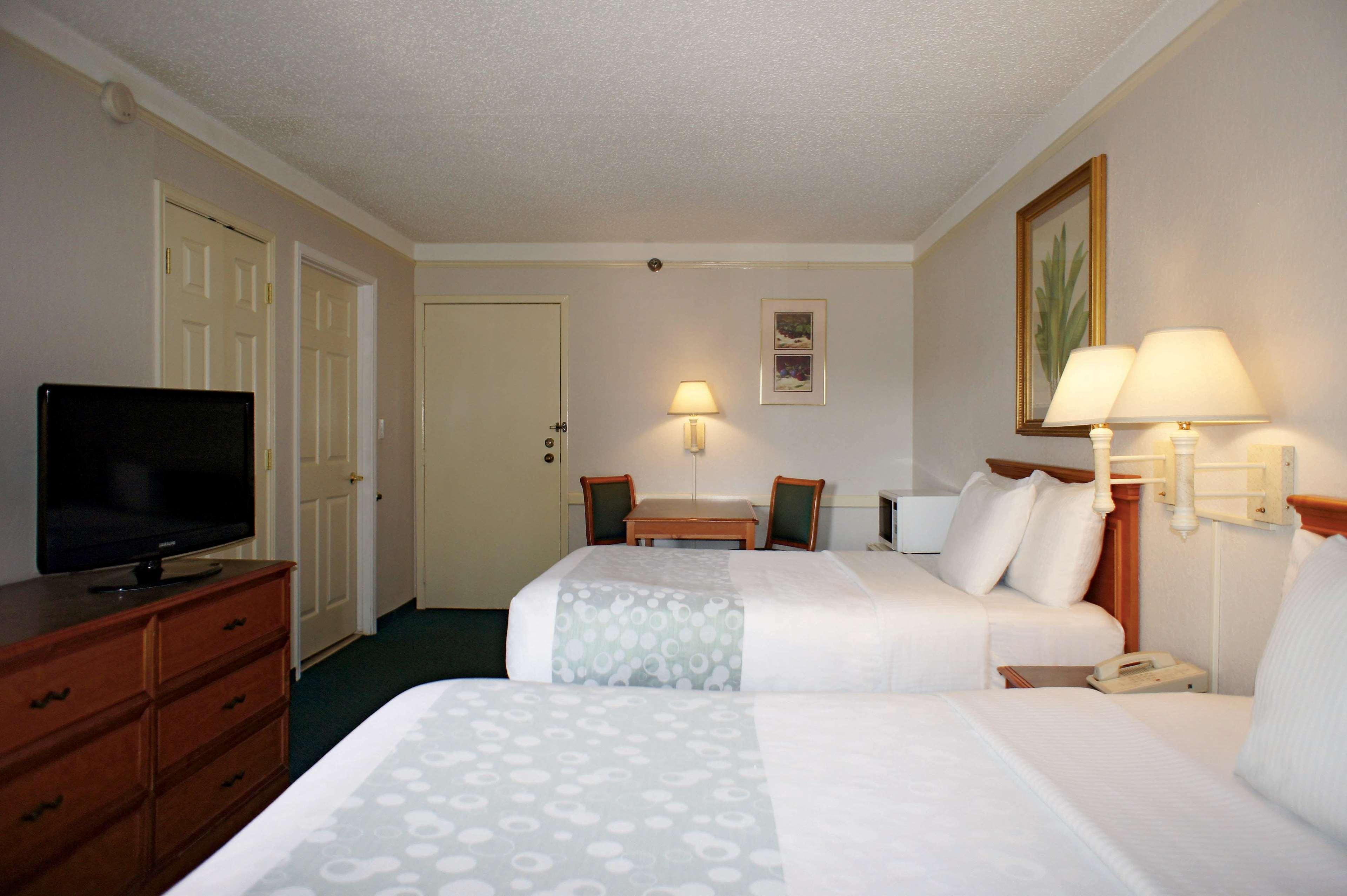 La Quinta Inn By Wyndham Tampa Bay Pinellas Park Clearwater Екстериор снимка