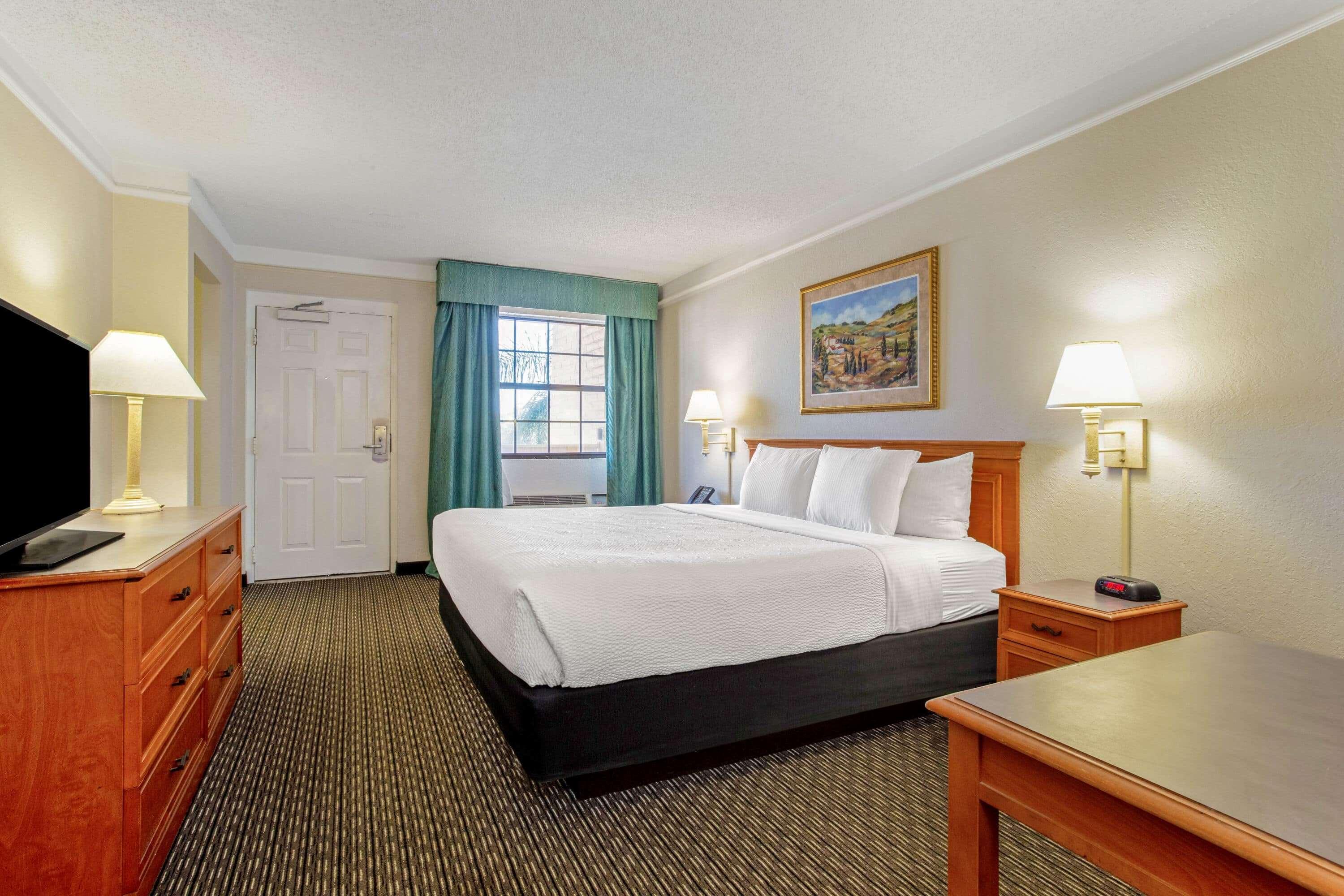 La Quinta Inn By Wyndham Tampa Bay Pinellas Park Clearwater Екстериор снимка