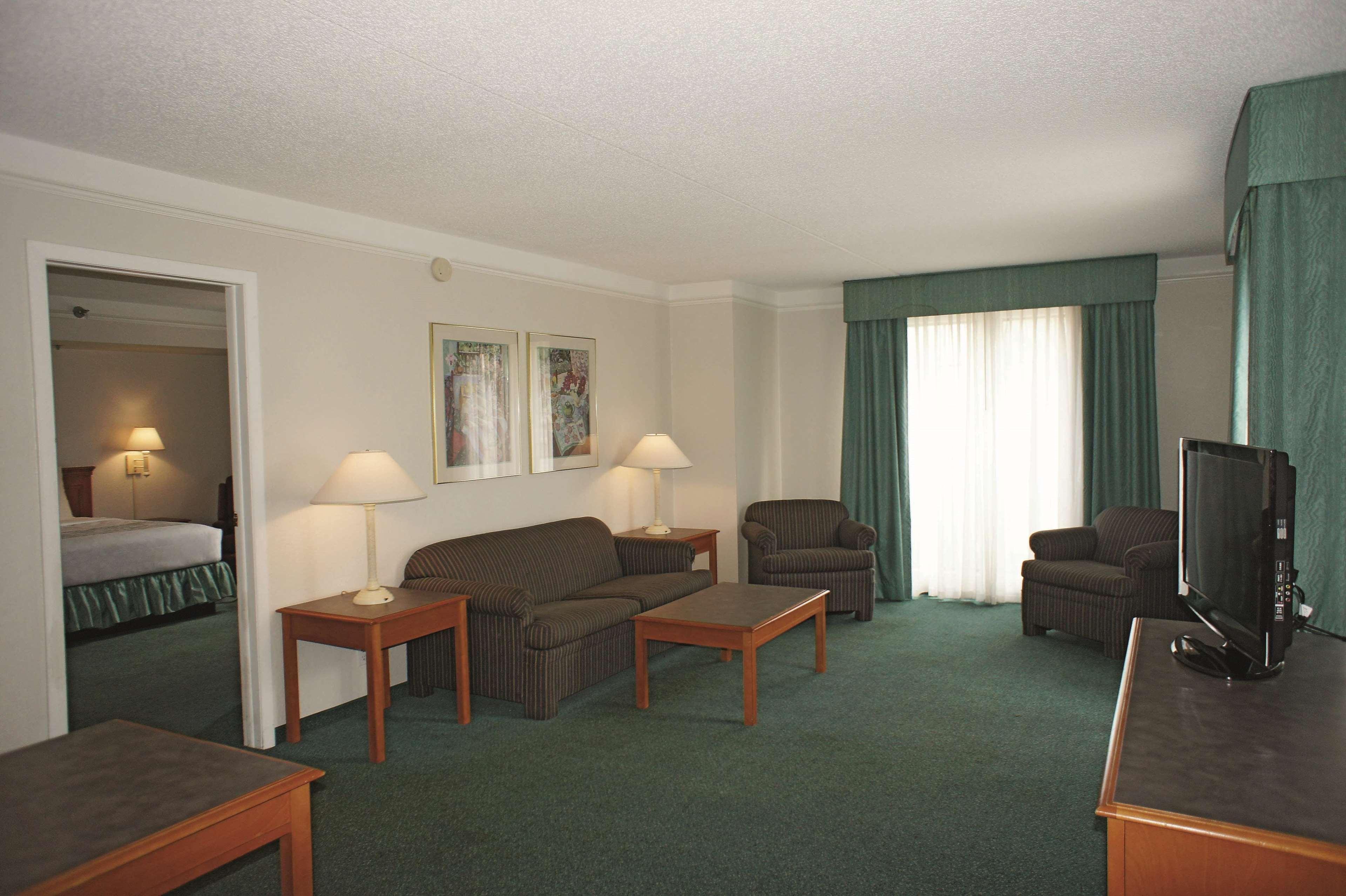 La Quinta Inn By Wyndham Tampa Bay Pinellas Park Clearwater Екстериор снимка