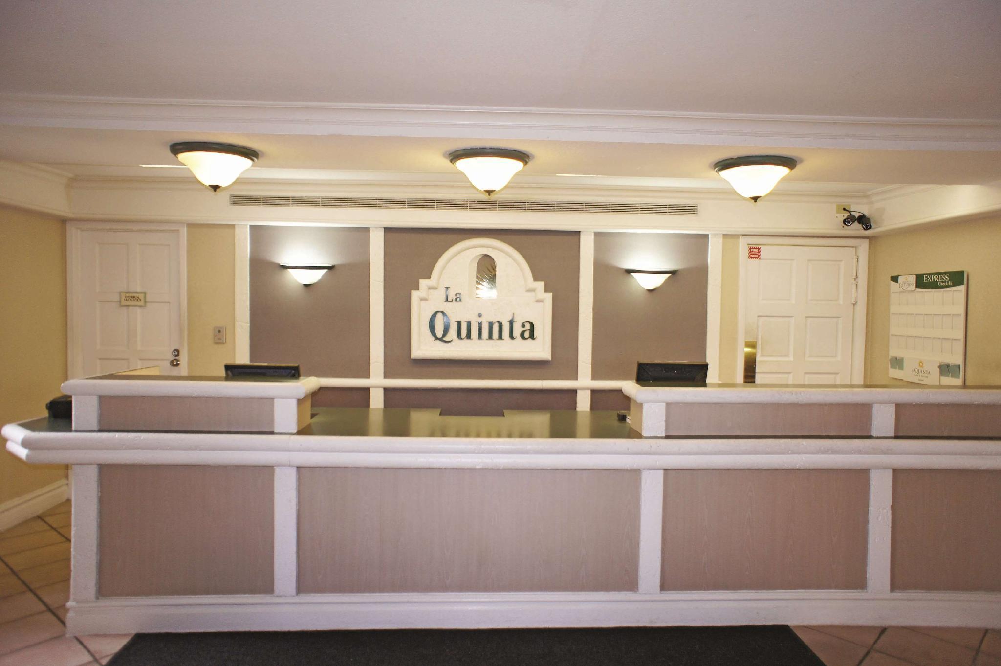 La Quinta Inn By Wyndham Tampa Bay Pinellas Park Clearwater Екстериор снимка